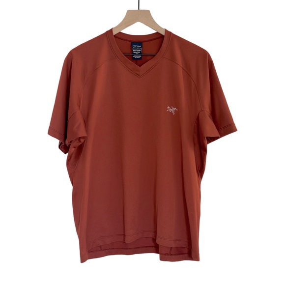 Arc'teryx Other - Arc’teryx Activewear V-neck T-Shirt Short Sleeve Burnt Orange Men's Medium